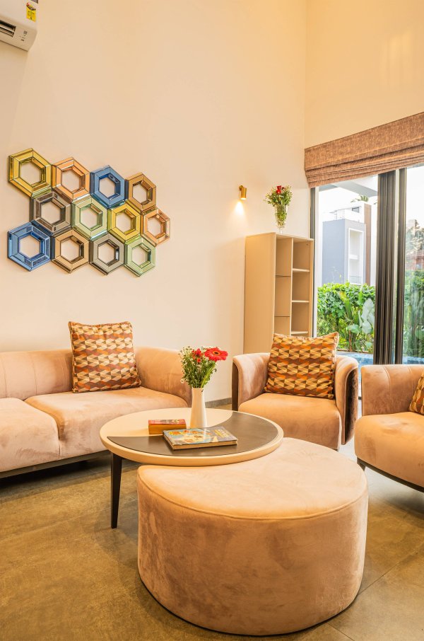 Image Title Goes Here